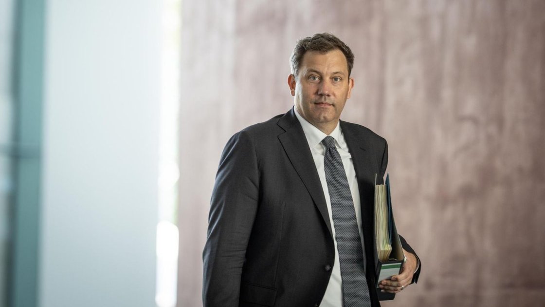 Klingbeil präsentiert Steuerreform-Modelle