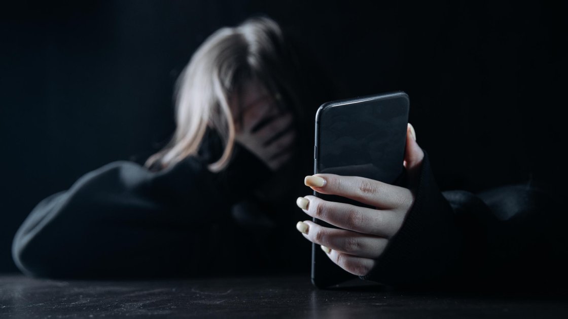 So erkennen Sie, ob Ihr Smartphone Sie abhört