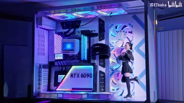 Soda Baka präsentiert überdimensionale Gaming-PC-Konstruktion