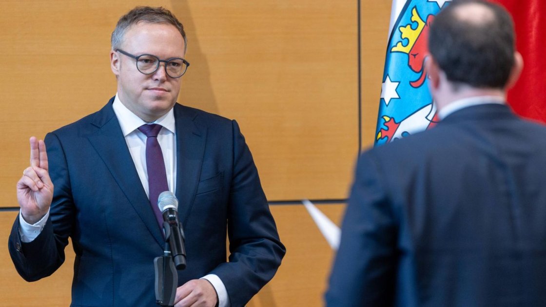Thüringens Ministerpräsident Voigt im KI-Verdacht